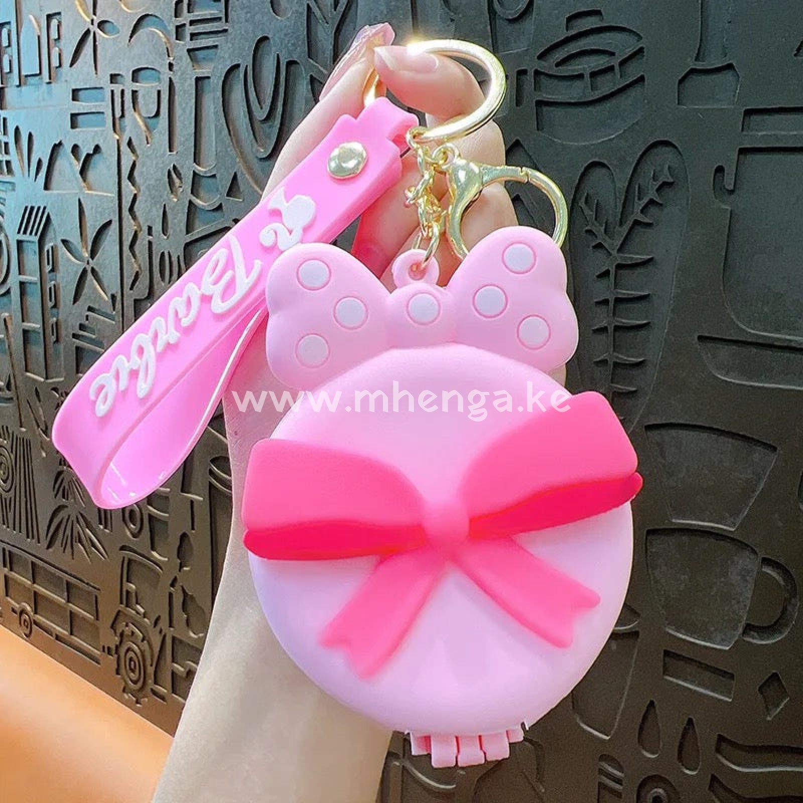 Key Holder Barbie With Mirror And Comb