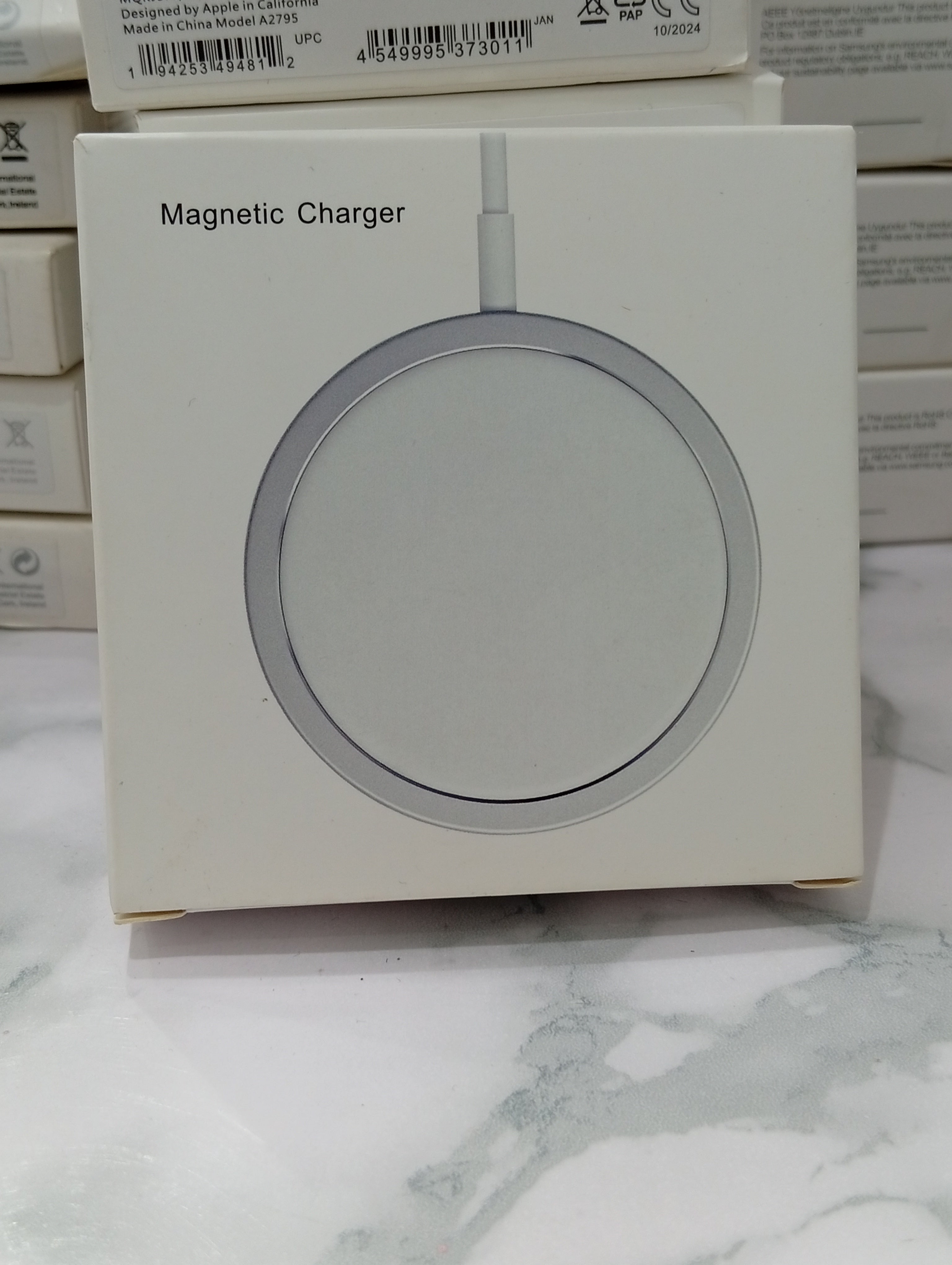 MagSafe Charger (1m) - Wireless Charger with Fast Charging Capability, Compatible with iPhone and AirPods mag safe