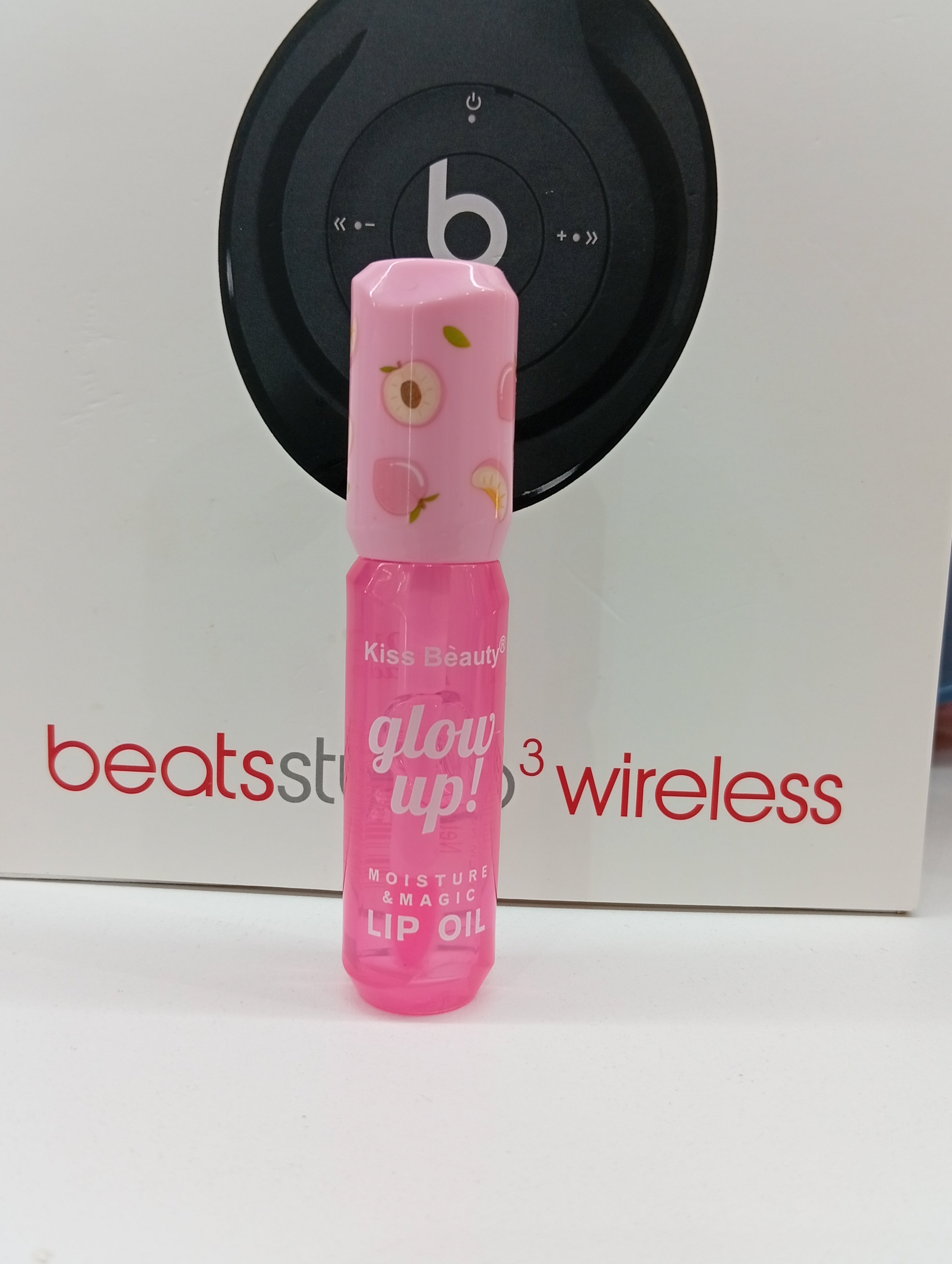 Glow up lip oil