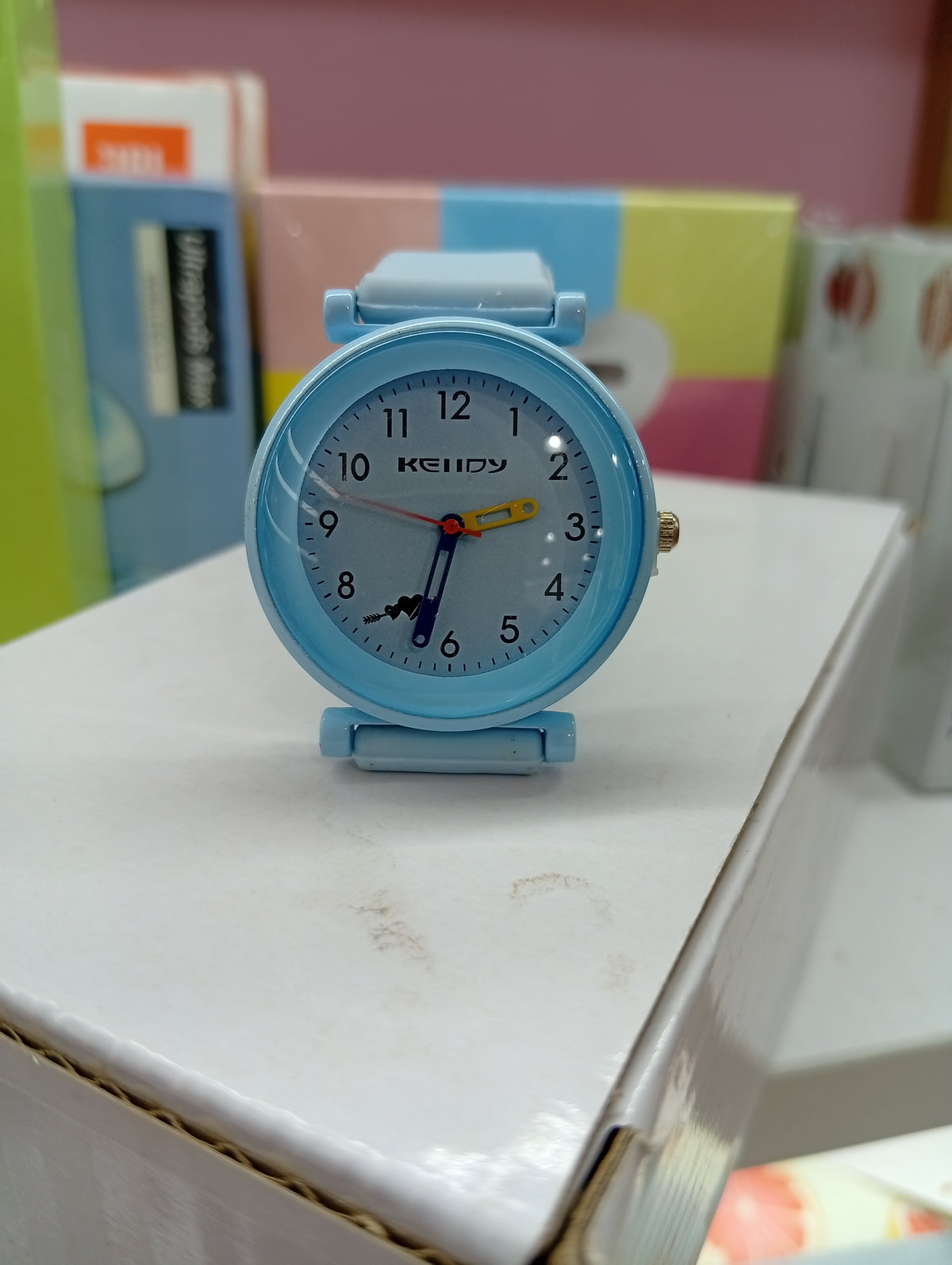 Keiidy round kids wrist watch