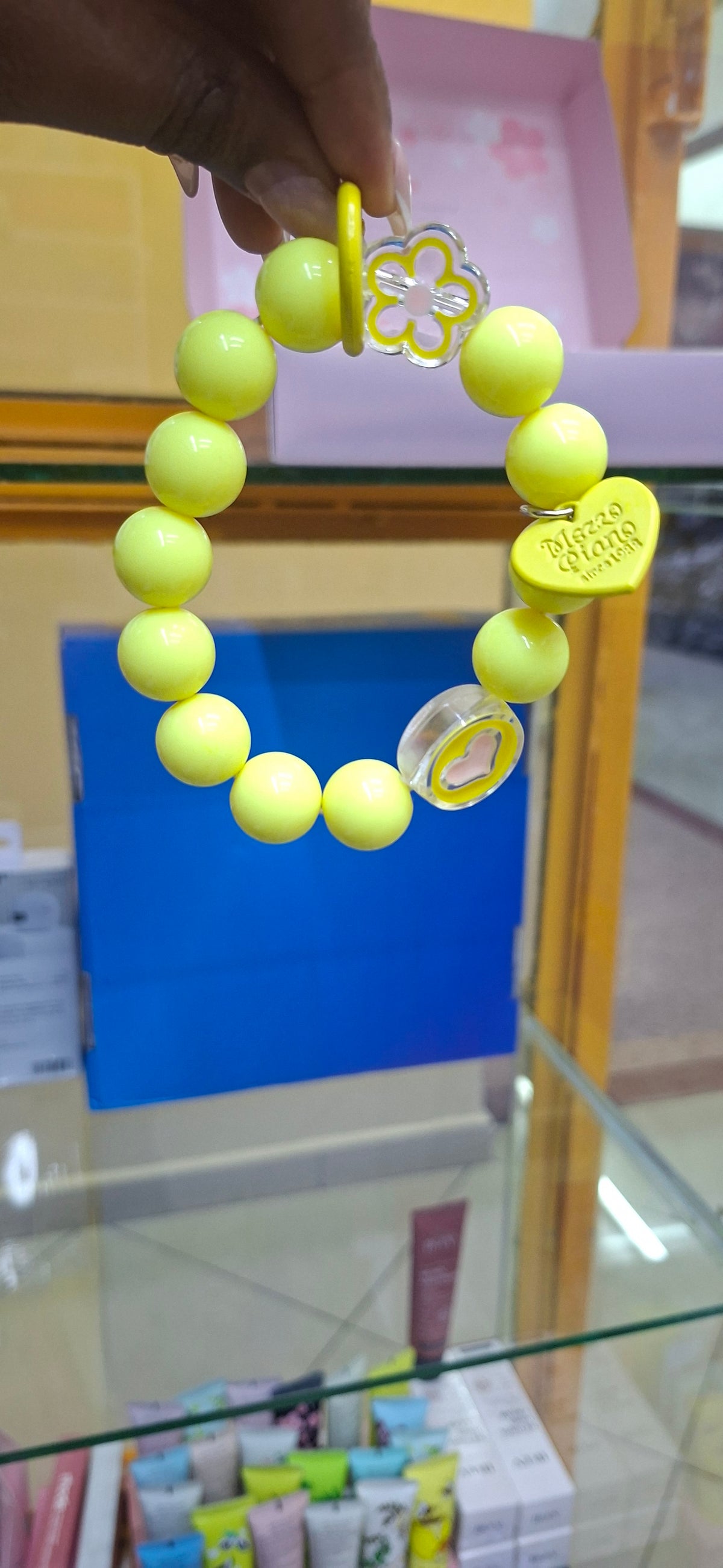 Gumbble charm