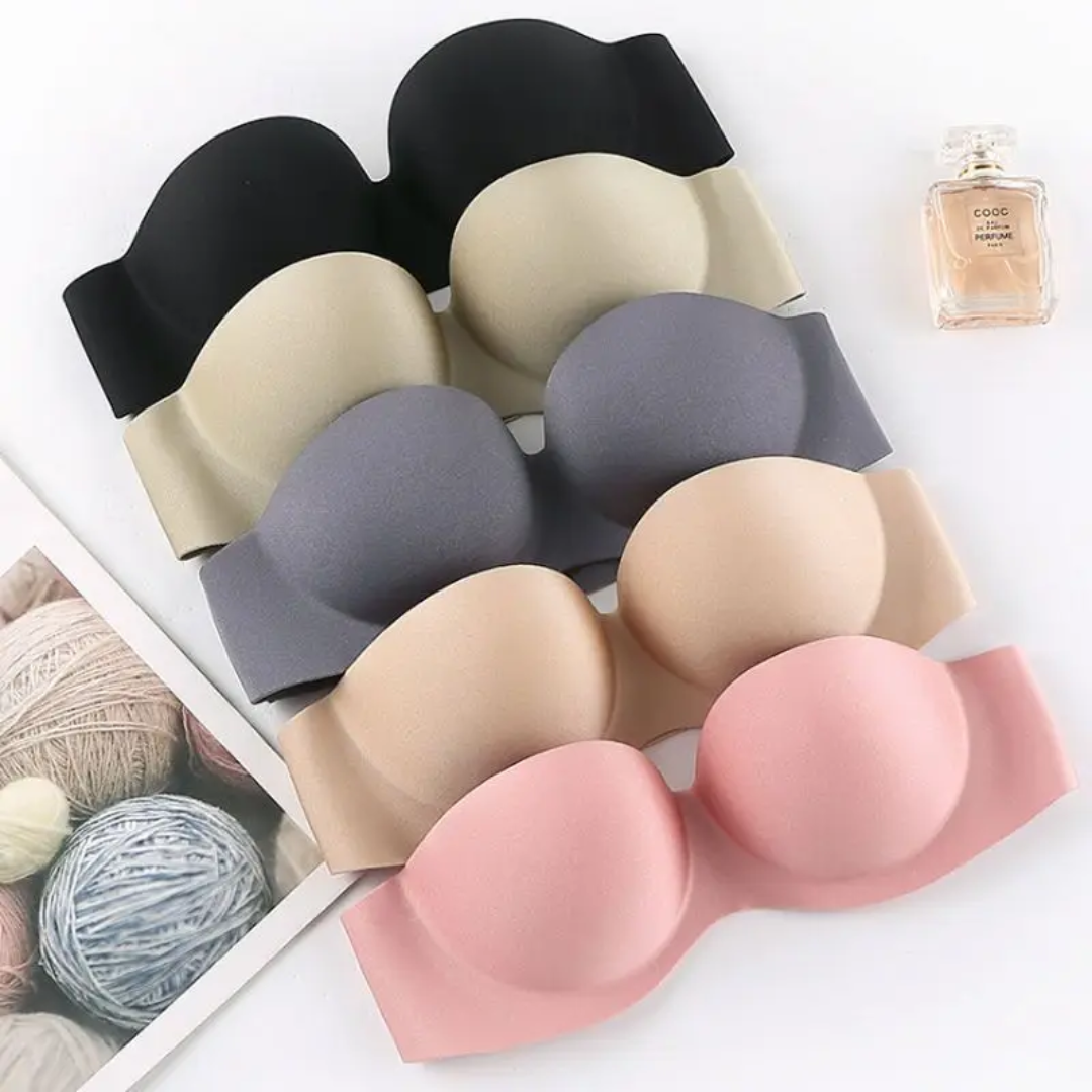 Strapless bra with extra straps