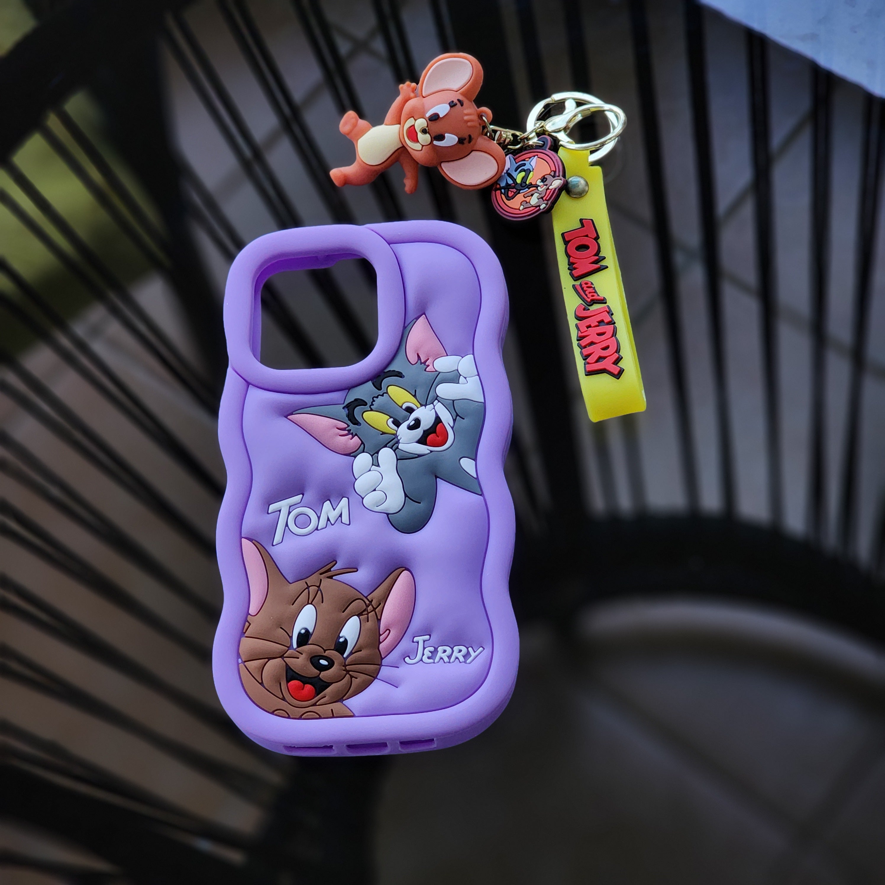IPhone 15 pro max, Tom & Jerry liquid silicone phone case covers